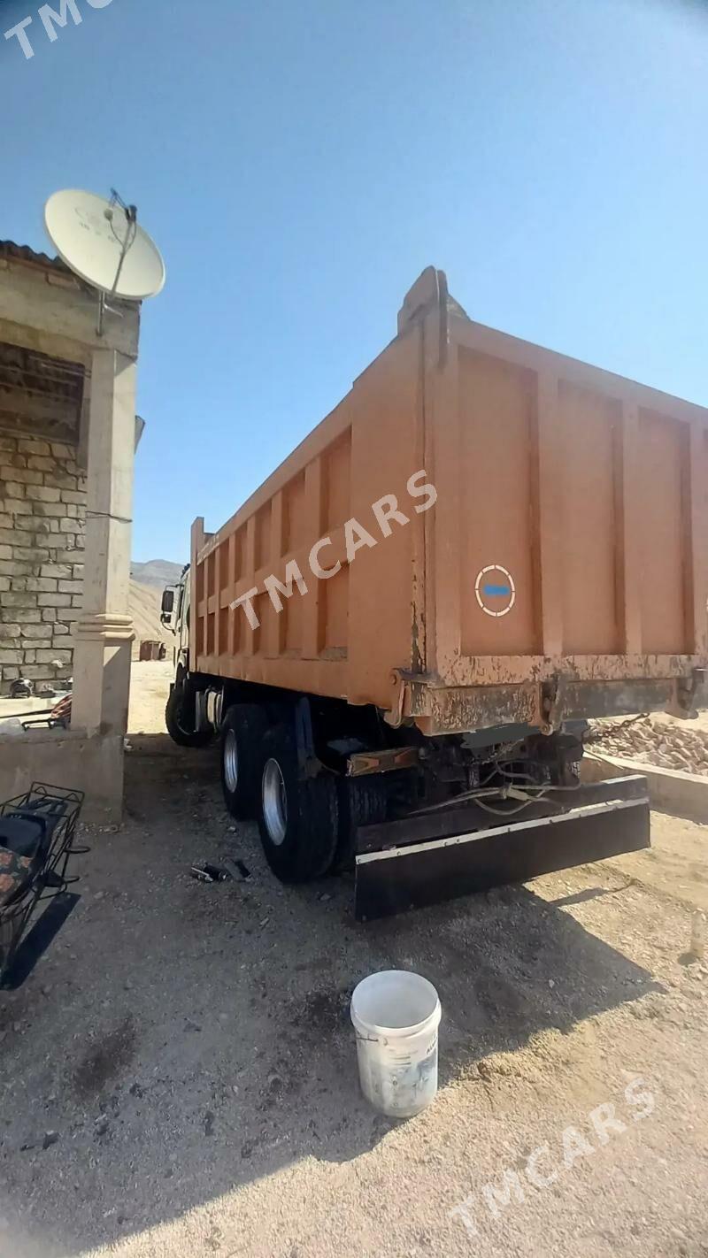 Howo Sinotruk 2008 - 410 000 TMT - Балканабат - img 2