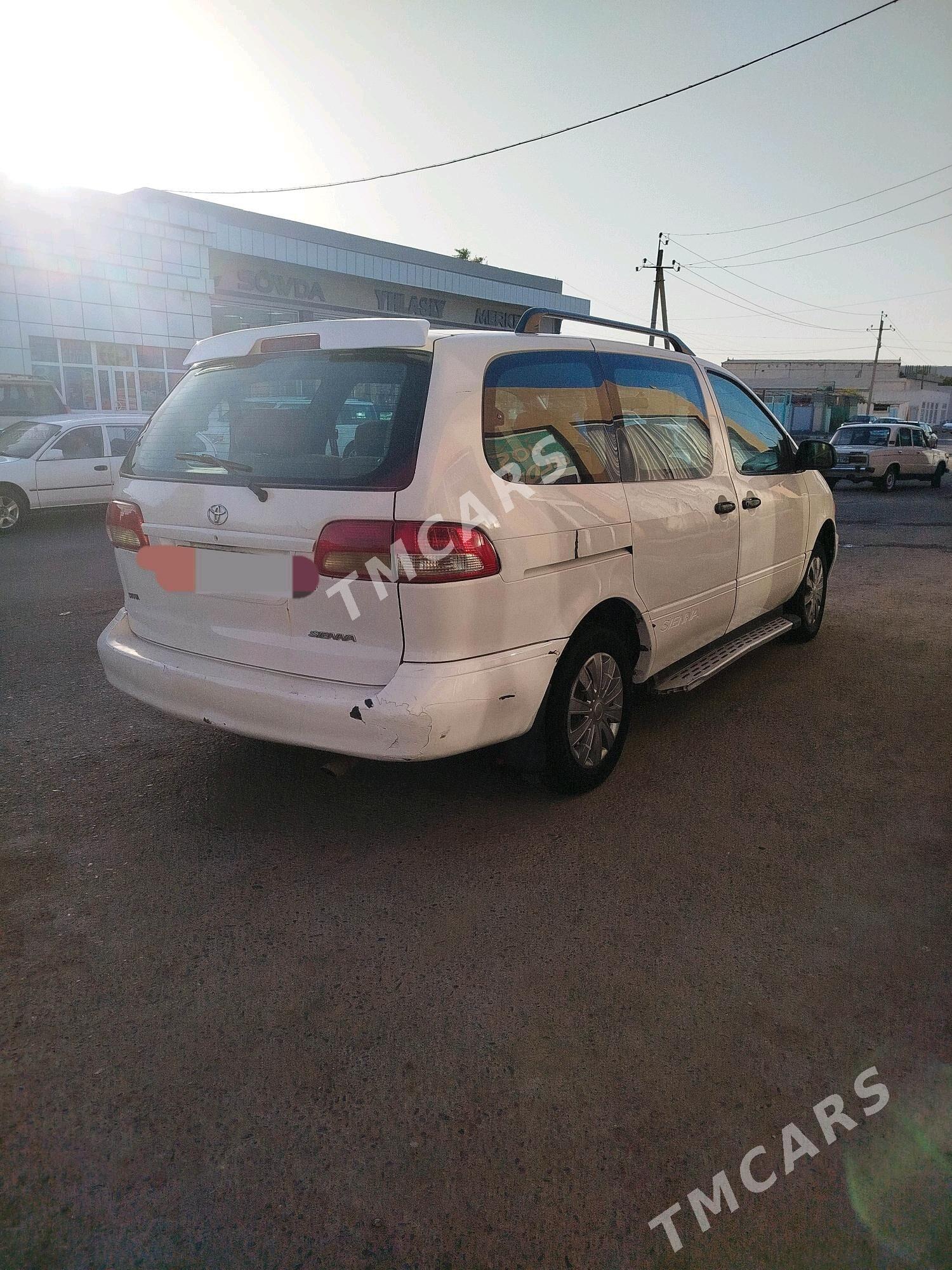 Toyota Sienna 1999 - 130 000 TMT - Мары - img 7