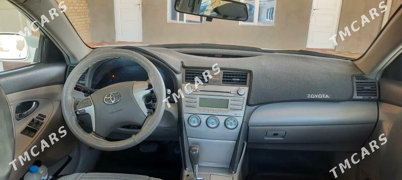 Toyota Camry 2009 - 150 000 TMT - Baýramaly - img 2