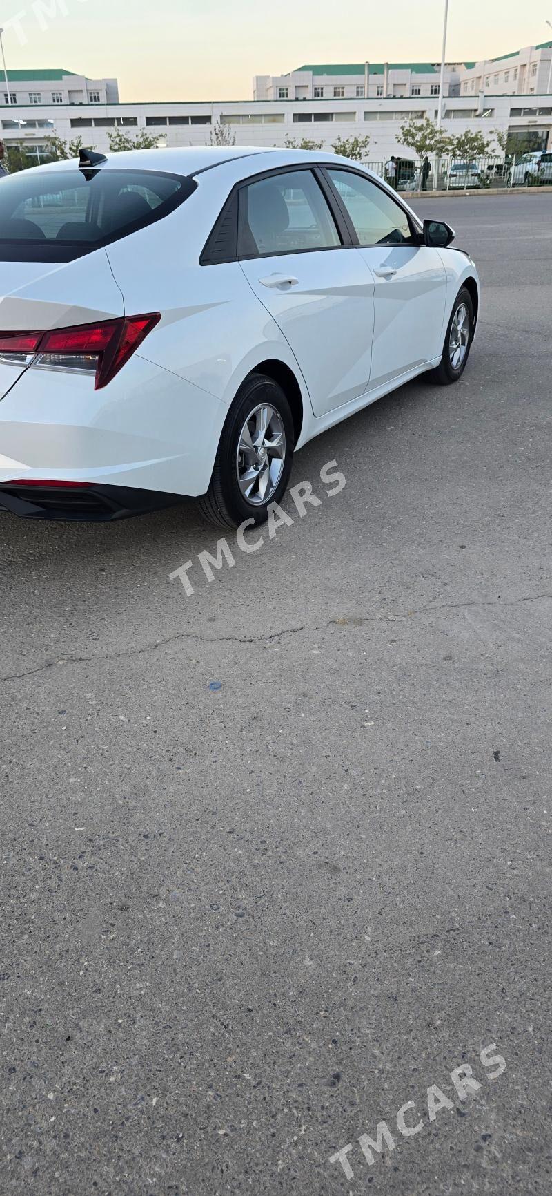 Hyundai Elantra 2021 - 250 000 TMT - Ашхабад - img 4