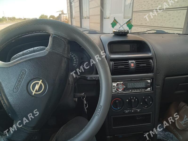 Opel Astra 2002 - 85 000 TMT - Шабатский этрап - img 4