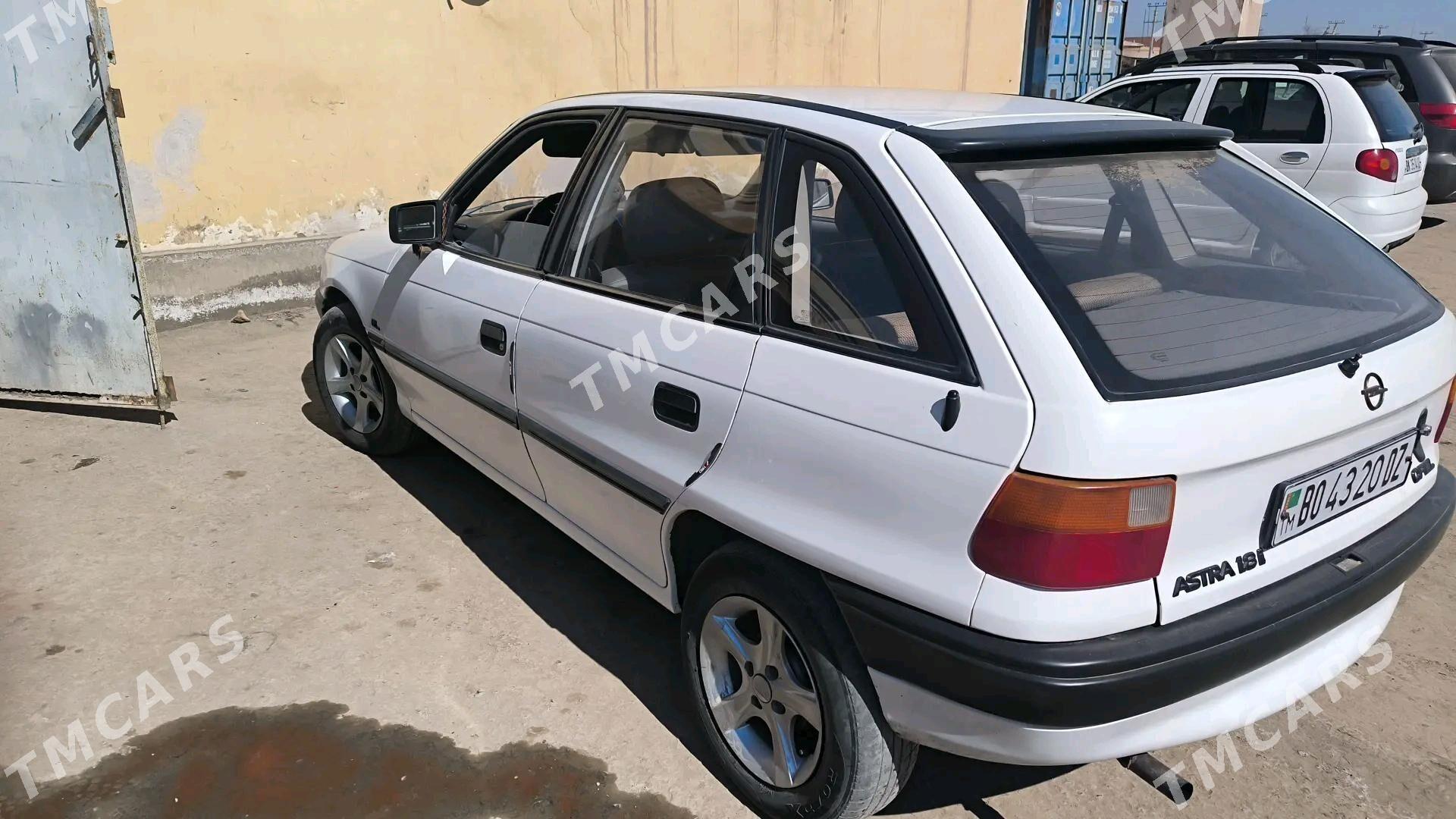 Opel Astra 1992 - 38 000 TMT - Дашогуз - img 3