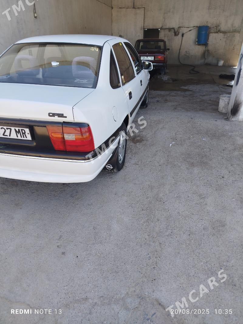 Opel Vectra 1995 - 45 000 TMT - Векильбазар - img 2