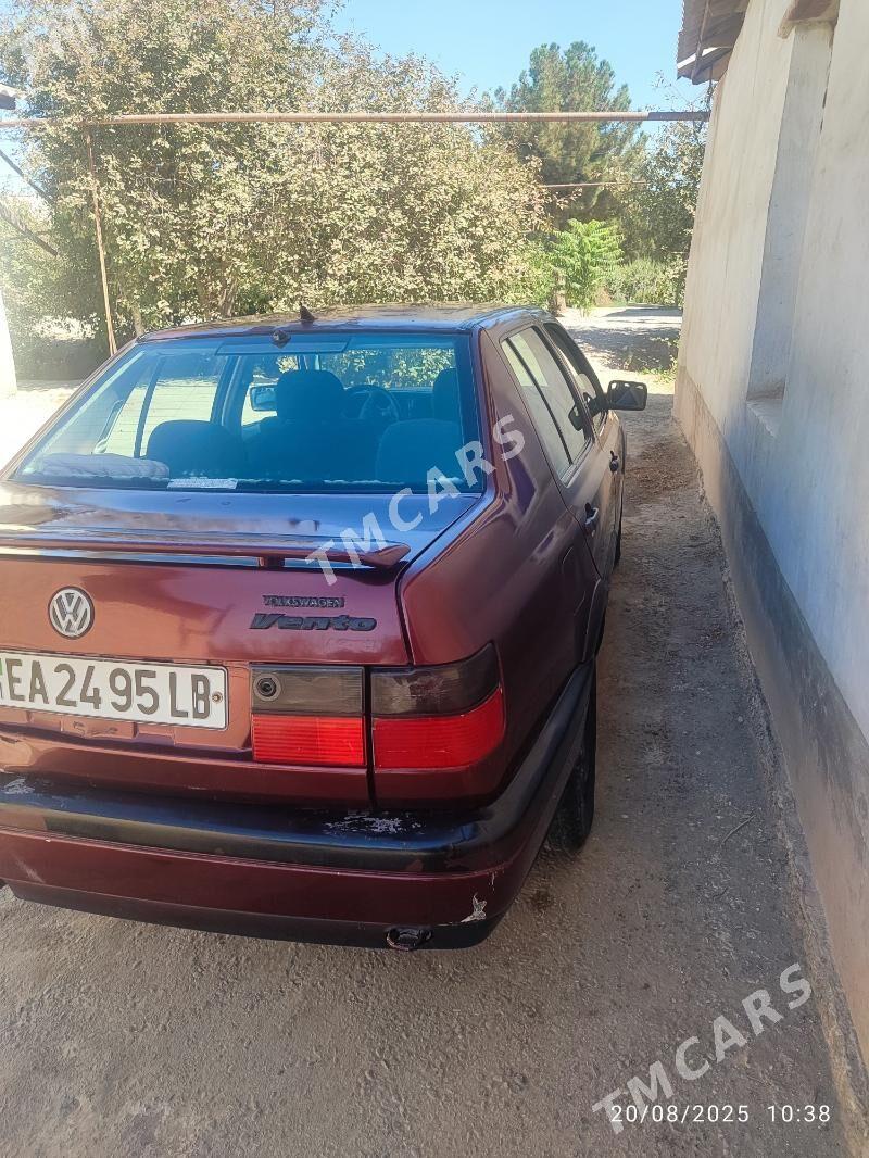 Volkswagen Jetta 1993 - 30 000 TMT - Саят - img 2