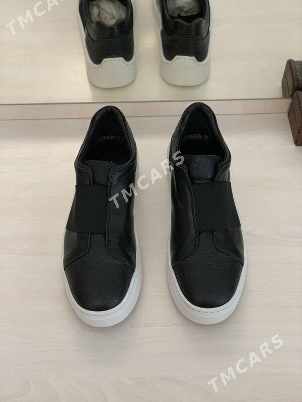 tergan sneakers - Кëши - img 2
