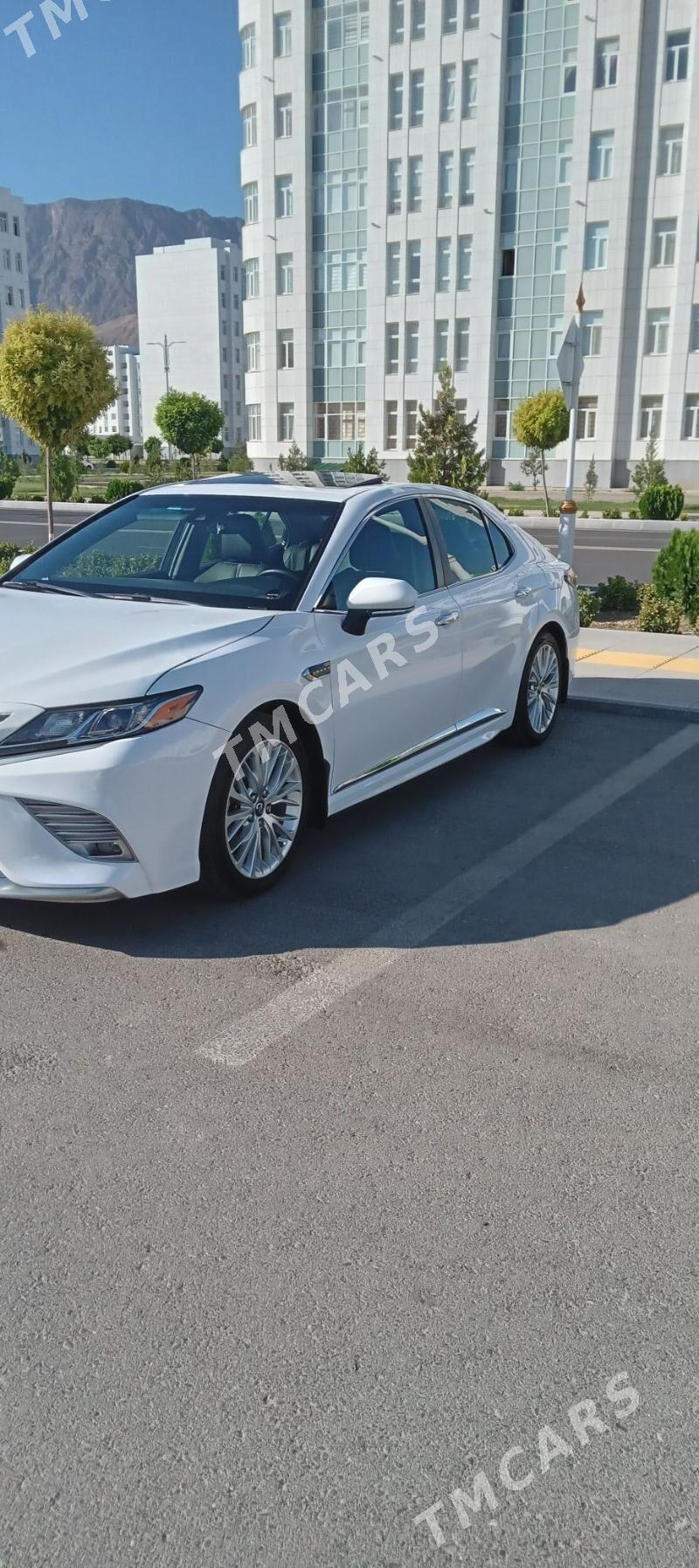 Toyota Camry 2018 - 355 000 TMT - Aşgabat - img 9