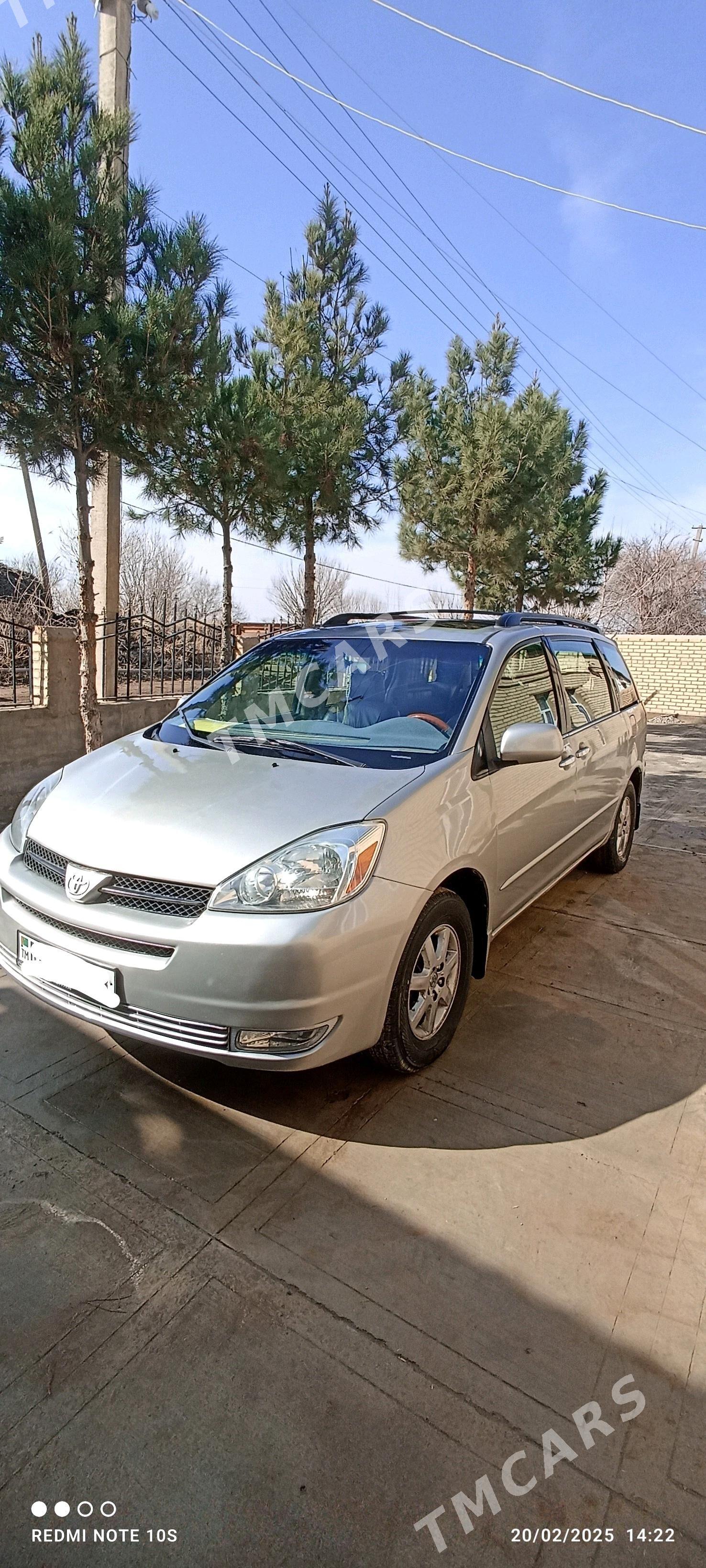 Toyota Sienna 2004 - 220 000 TMT - Гарабекевюл - img 4