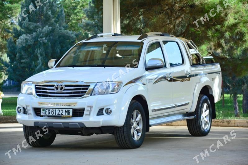 Toyota Hilux 2014 - 420 000 TMT - Мары - img 9