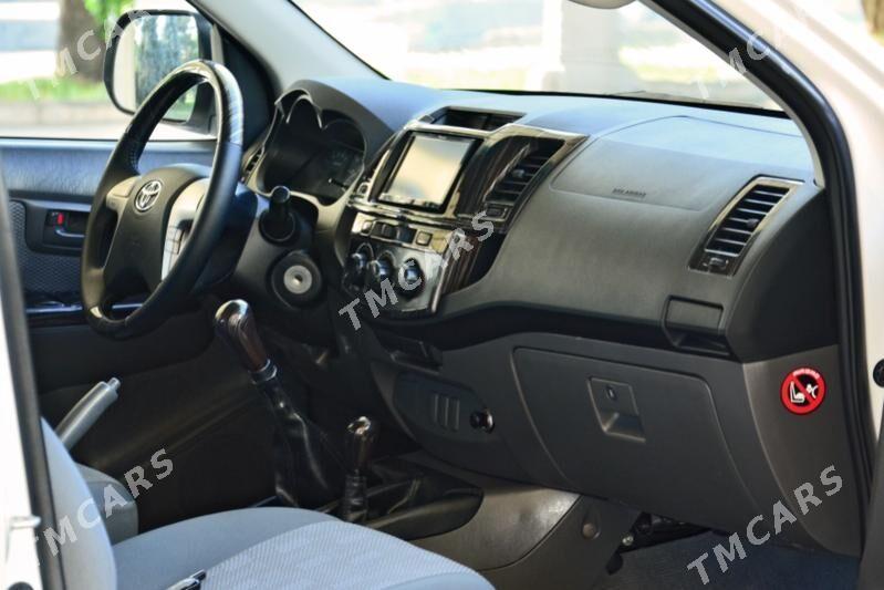 Toyota Hilux 2014 - 420 000 TMT - Мары - img 6