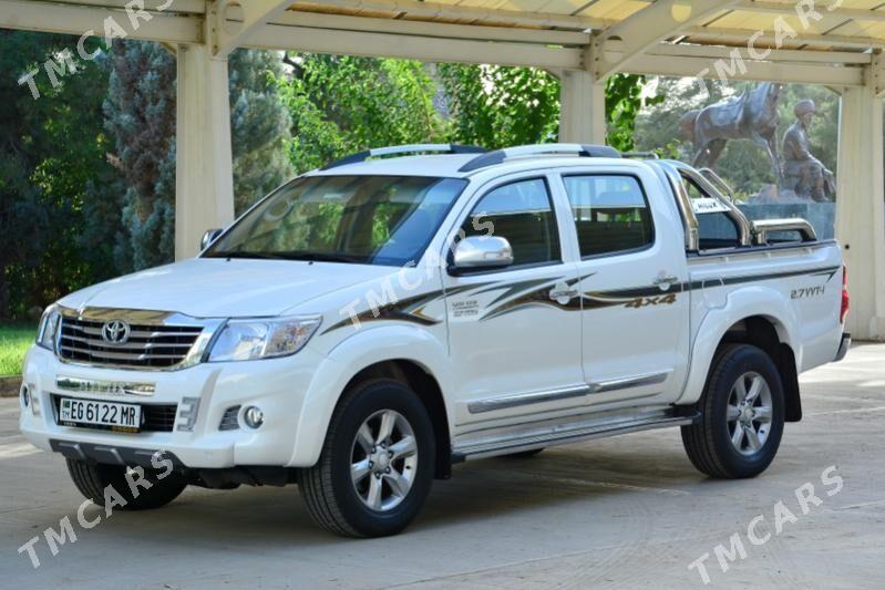 Toyota Hilux 2014 - 420 000 TMT - Мары - img 4