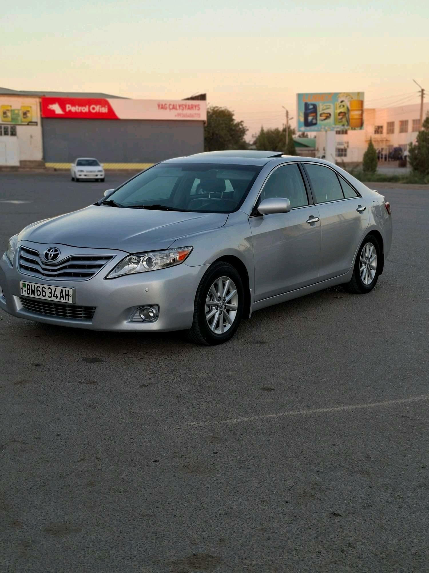 Toyota Camry 2011 - 270 000 TMT - Анев - img 2