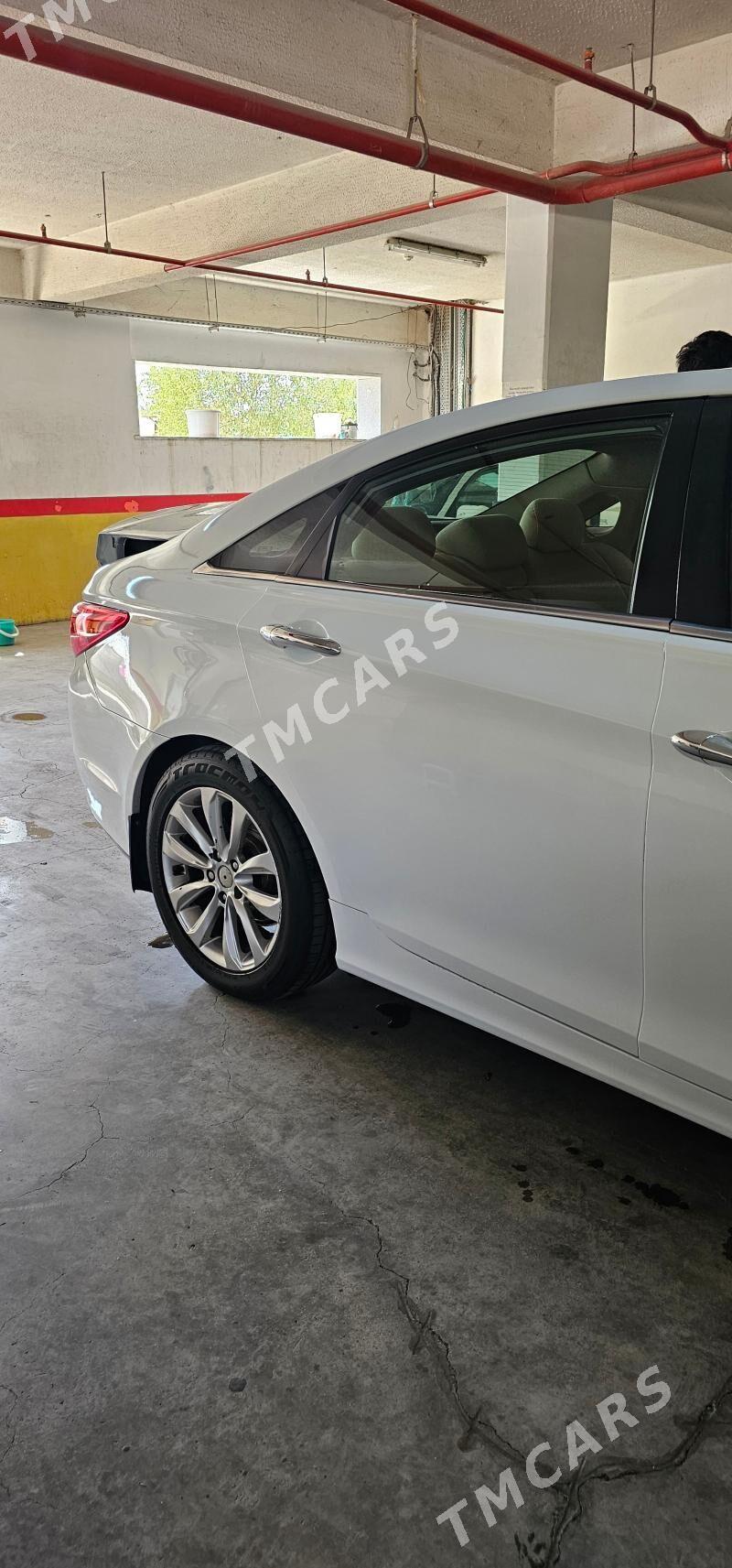 Hyundai Sonata 2010 - 150 000 TMT - Тязе заман - img 3