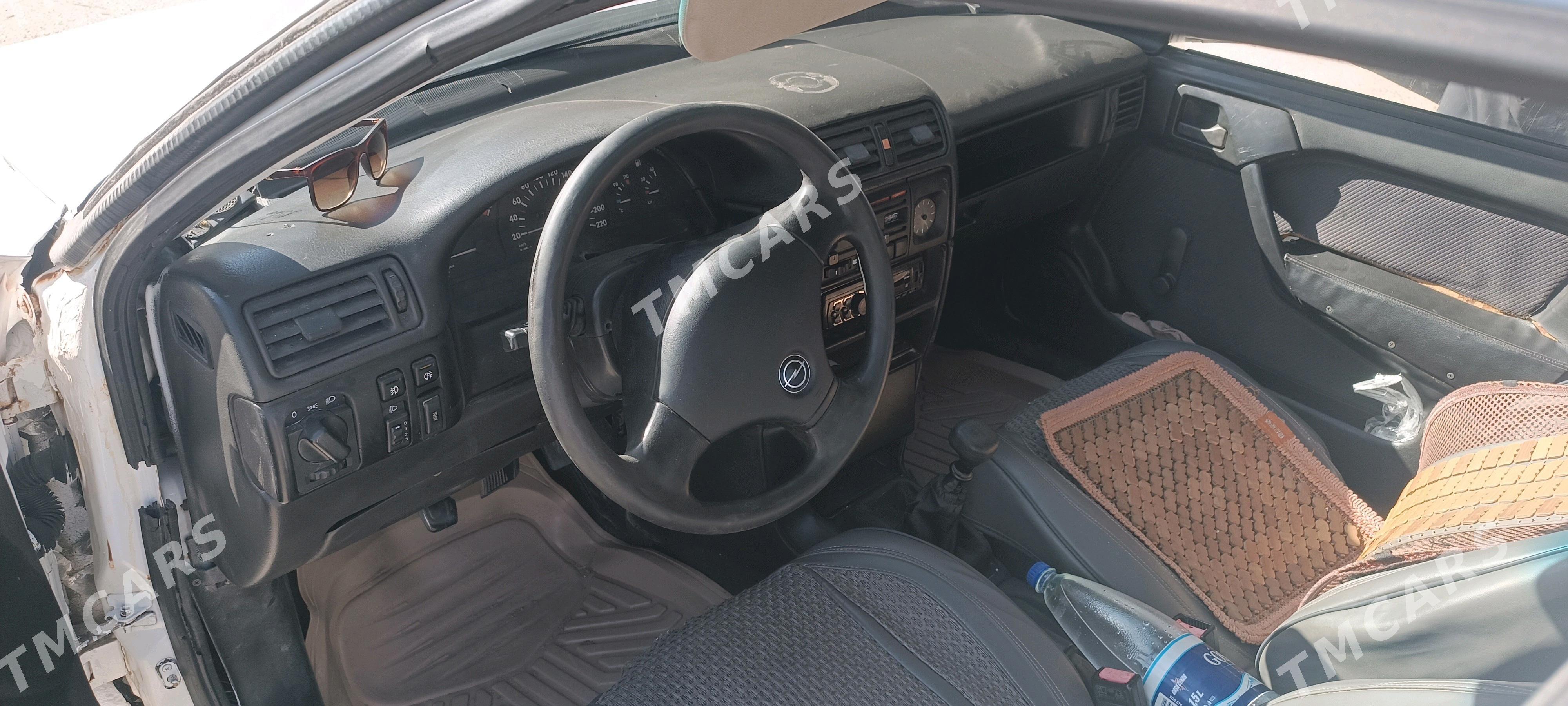 Opel Vectra 1989 - 28 000 TMT - Türkmenabat - img 3