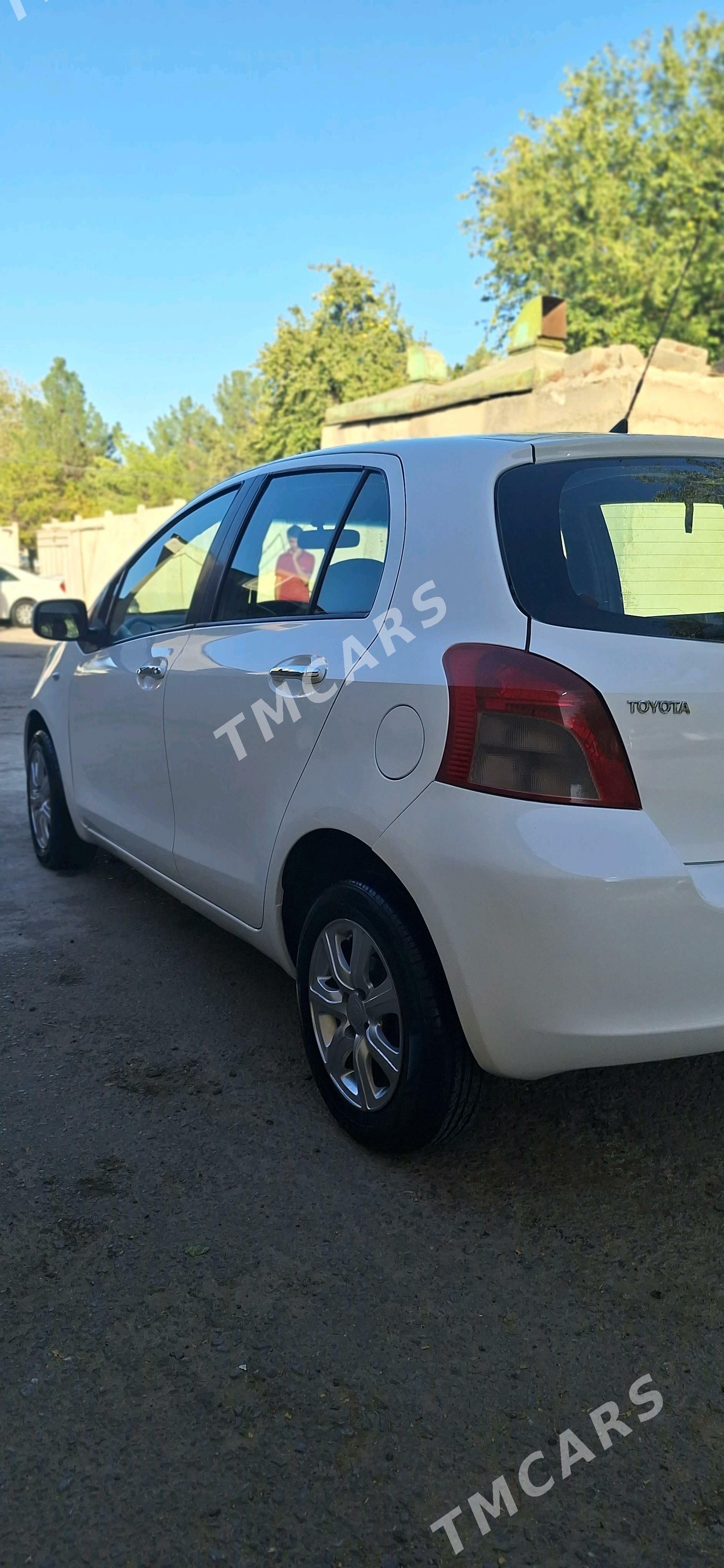 Toyota Yaris 2006 - 100 000 TMT - Aşgabat - img 2