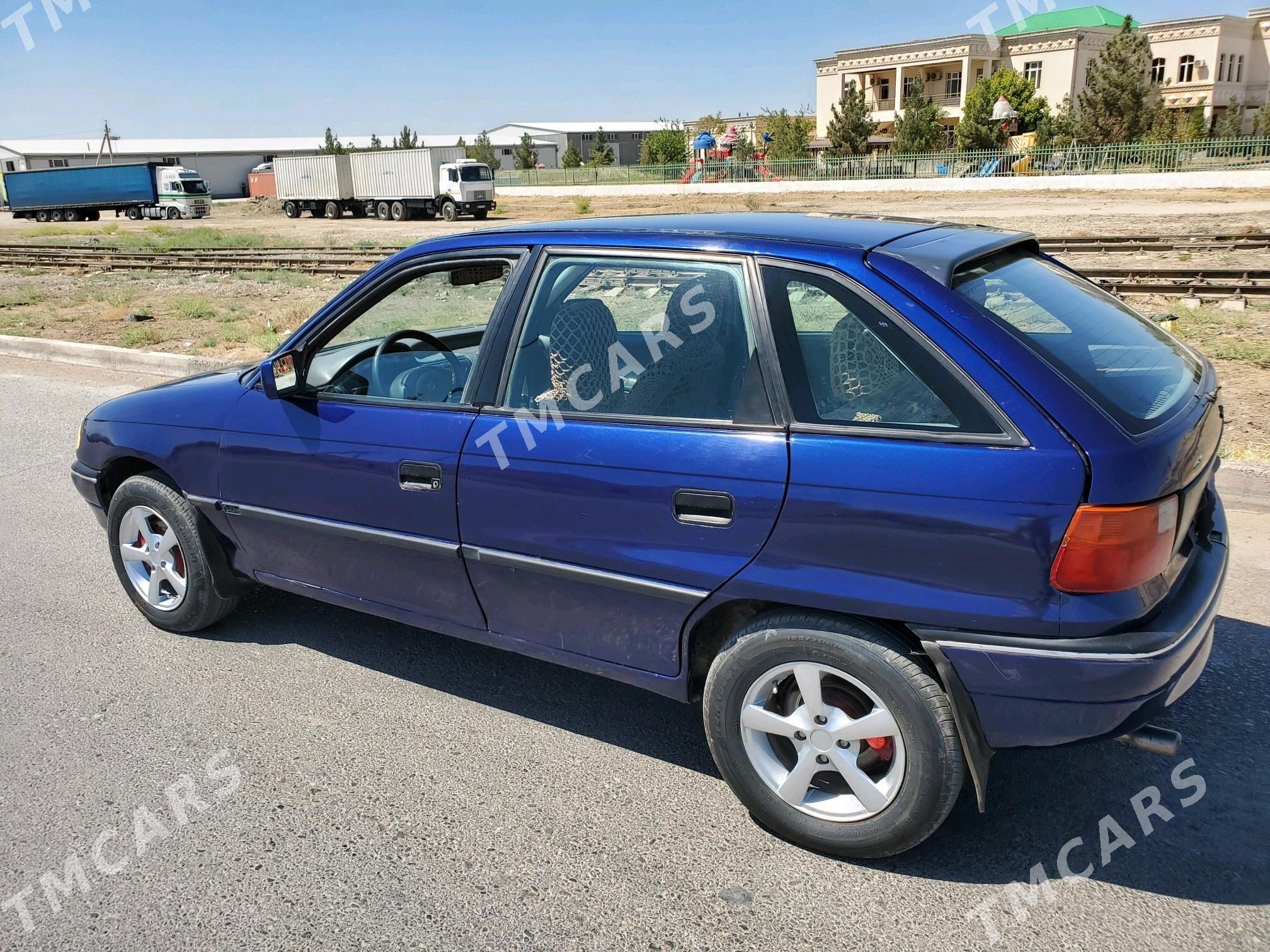 Opel Astra 1994 - 28 000 TMT - Мары - img 4