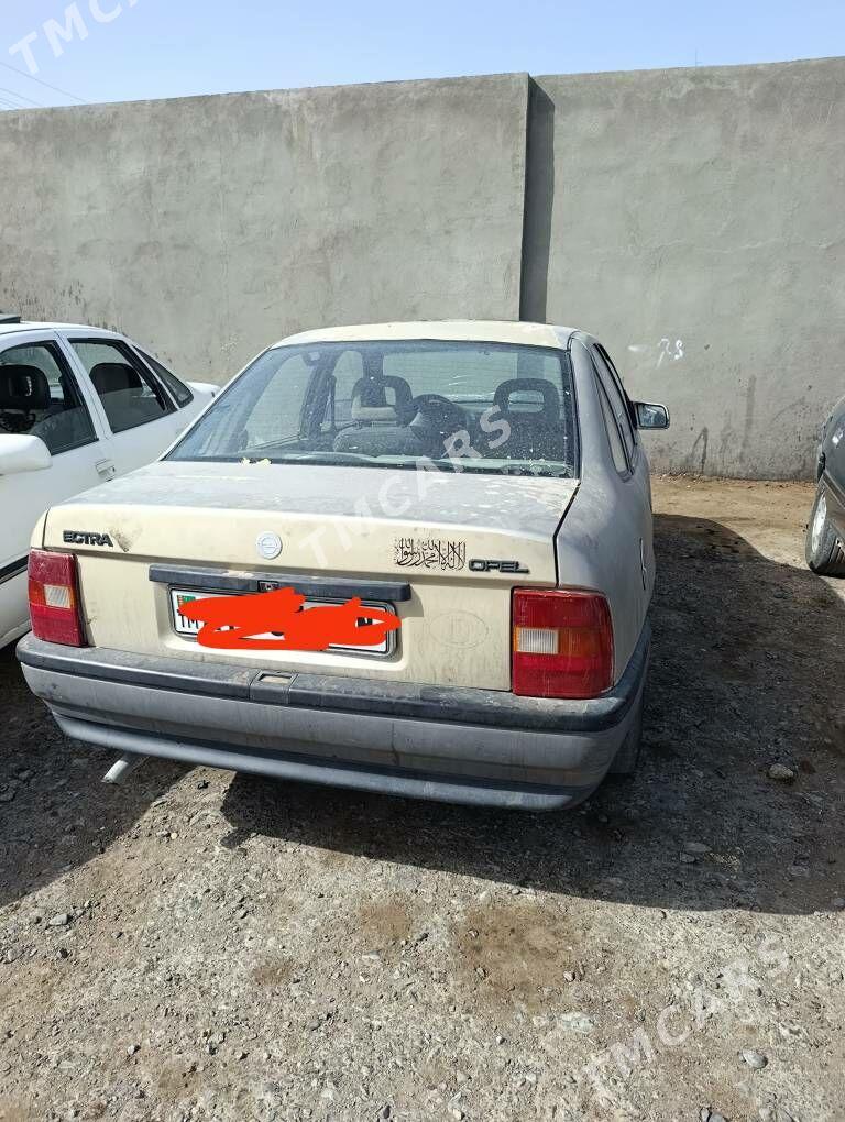 Opel Vectra 1989 - 15 000 TMT - Gyzylarbat - img 3
