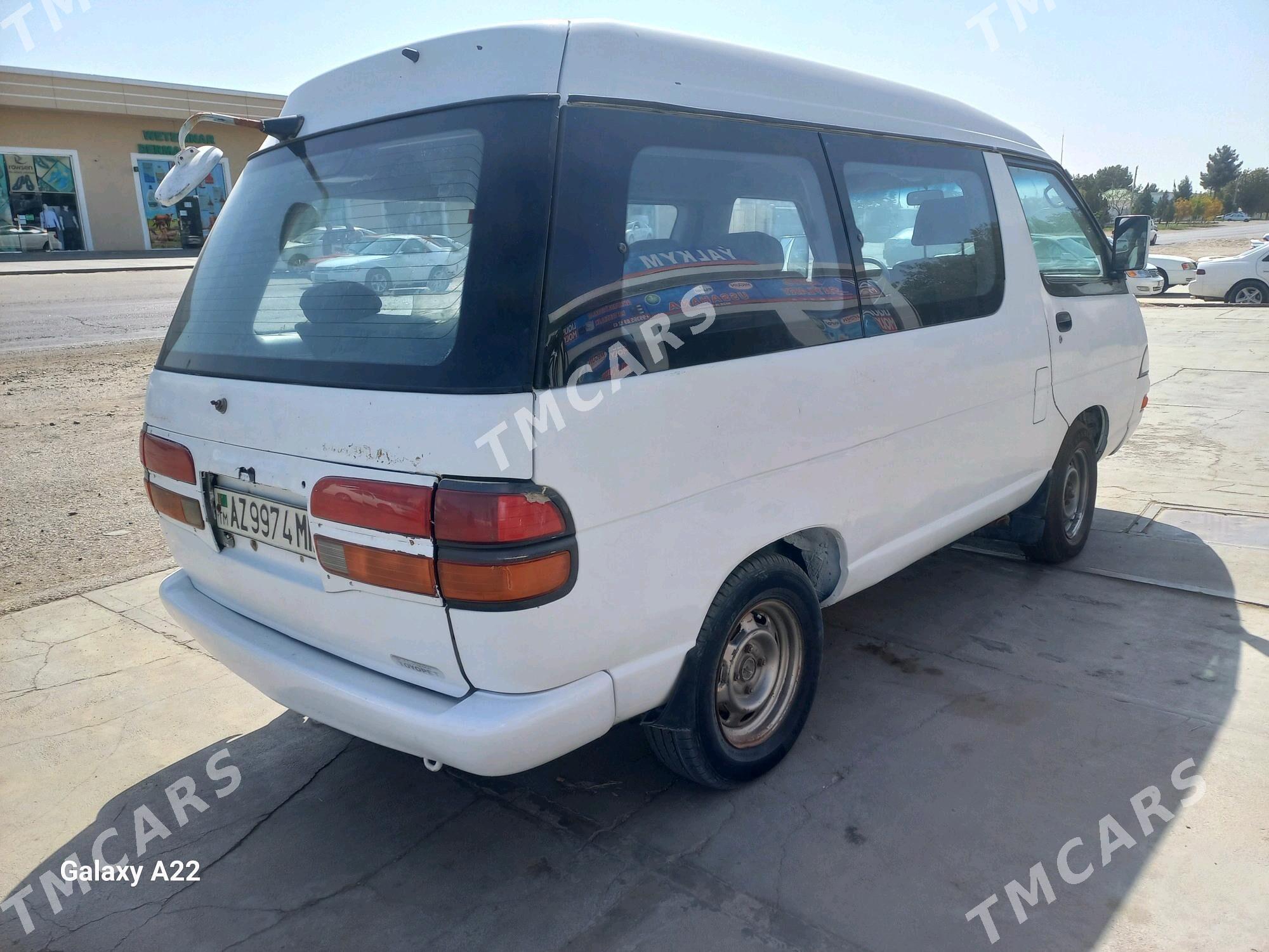 Toyota Town Ace 1994 - 30 000 TMT - Baýramaly - img 4