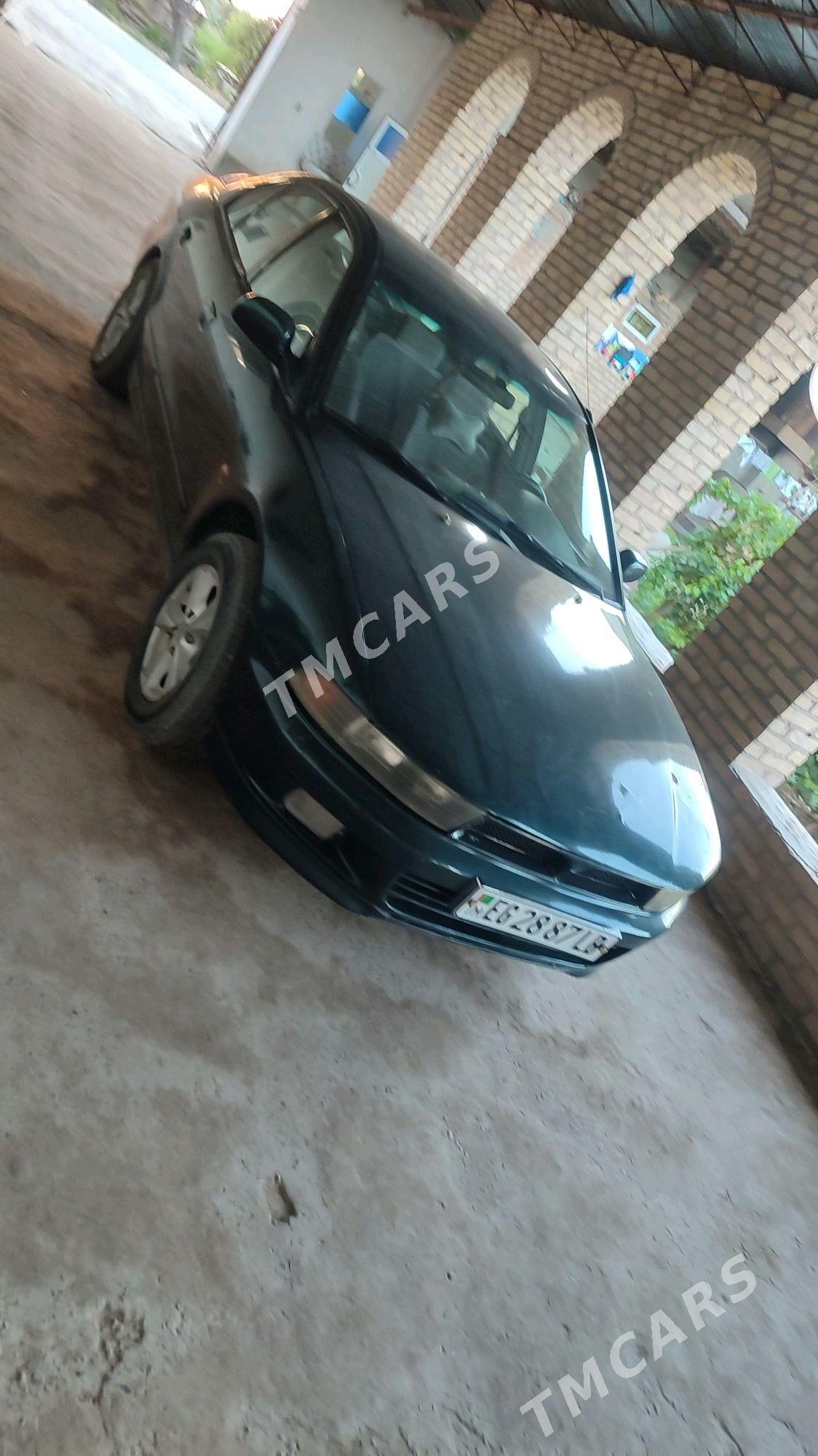 Mitsubishi Galant 1999 - 35 000 TMT - Дянев - img 4