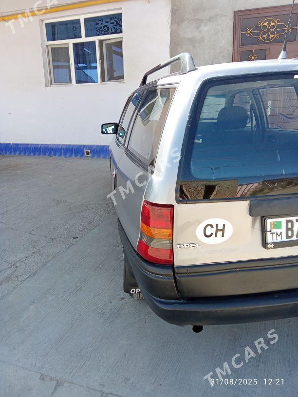 Opel Astra 1993 - 33 000 TMT - Дашогуз - img 6