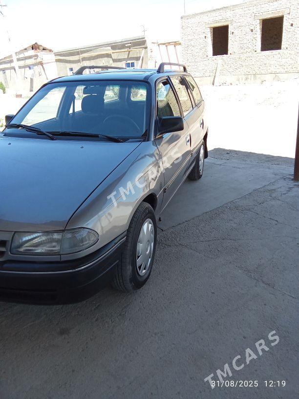 Opel Astra 1993 - 33 000 TMT - Дашогуз - img 2