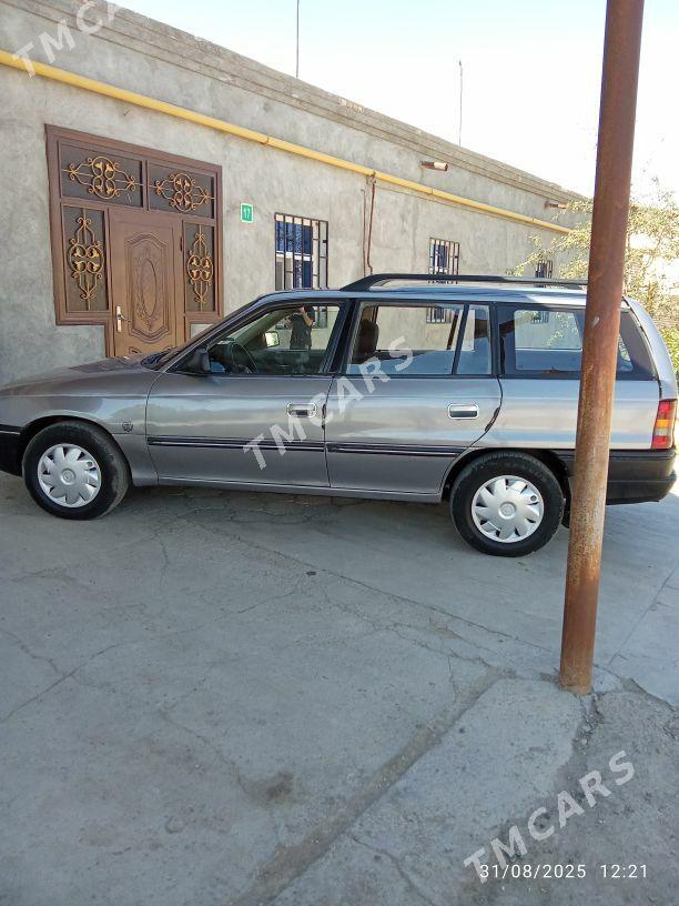 Opel Astra 1993 - 33 000 TMT - Дашогуз - img 7