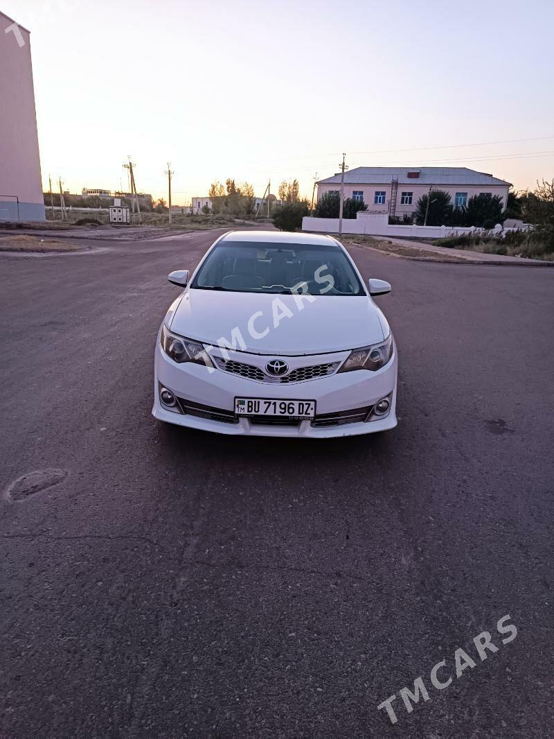Toyota Camry 2013 - 210 000 TMT - Daşoguz - img 5