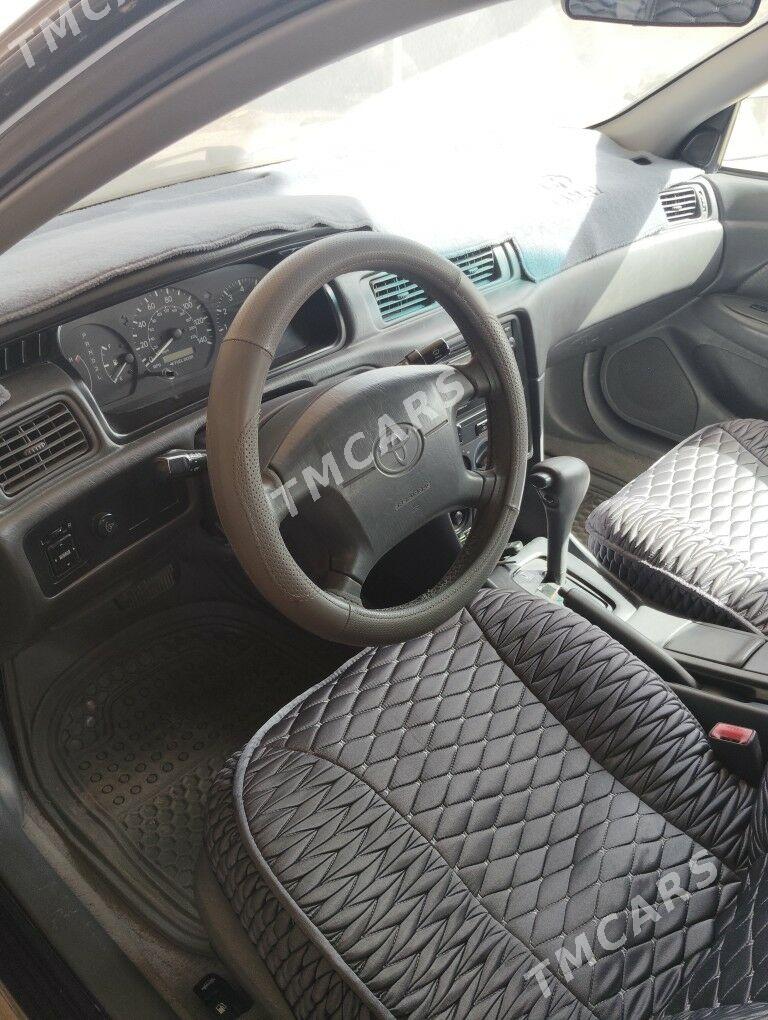 Toyota Camry 2001 - 150 000 TMT - Достлук - img 3