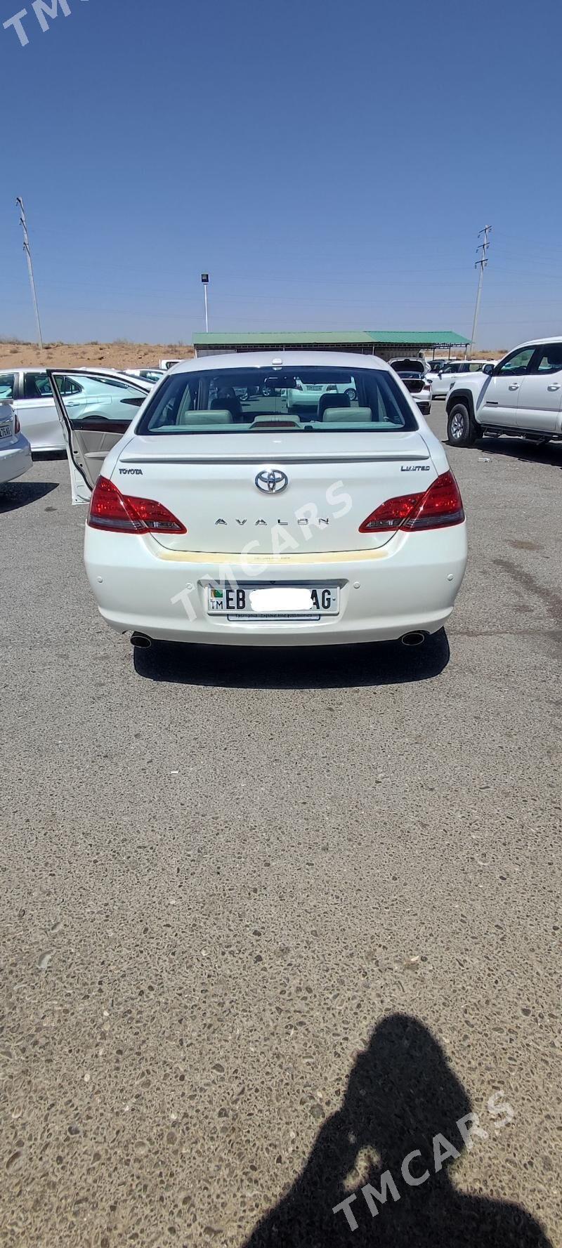 Toyota Avalon 2008 - 230 000 TMT - Улица Ататурка - img 8