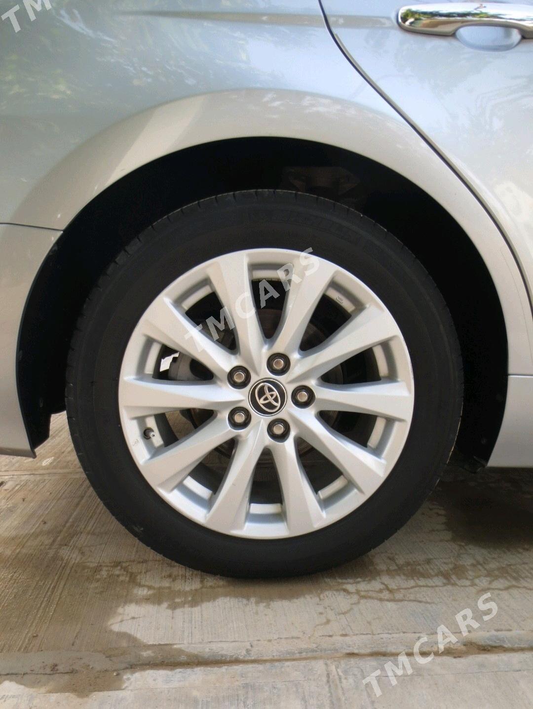 Toyota Camry 2020 - 315 000 TMT - Достлук - img 2