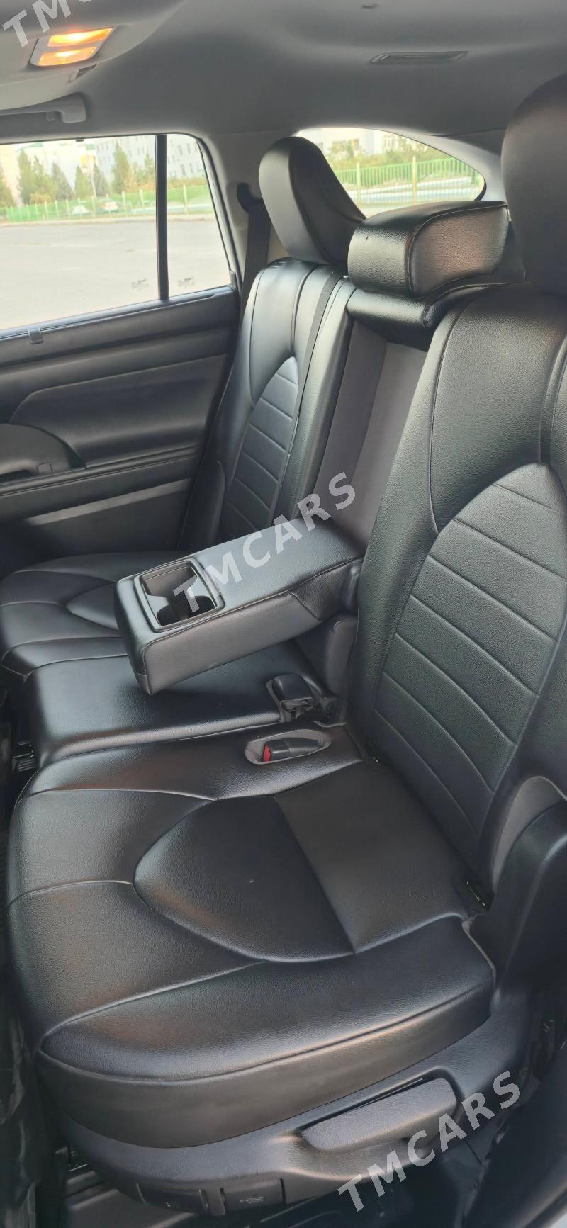Toyota Highlander 2021 - 620 000 TMT - Ашхабад - img 10