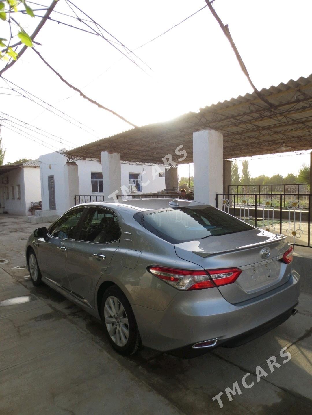 Toyota Camry 2020 - 315 000 TMT - Достлук - img 3