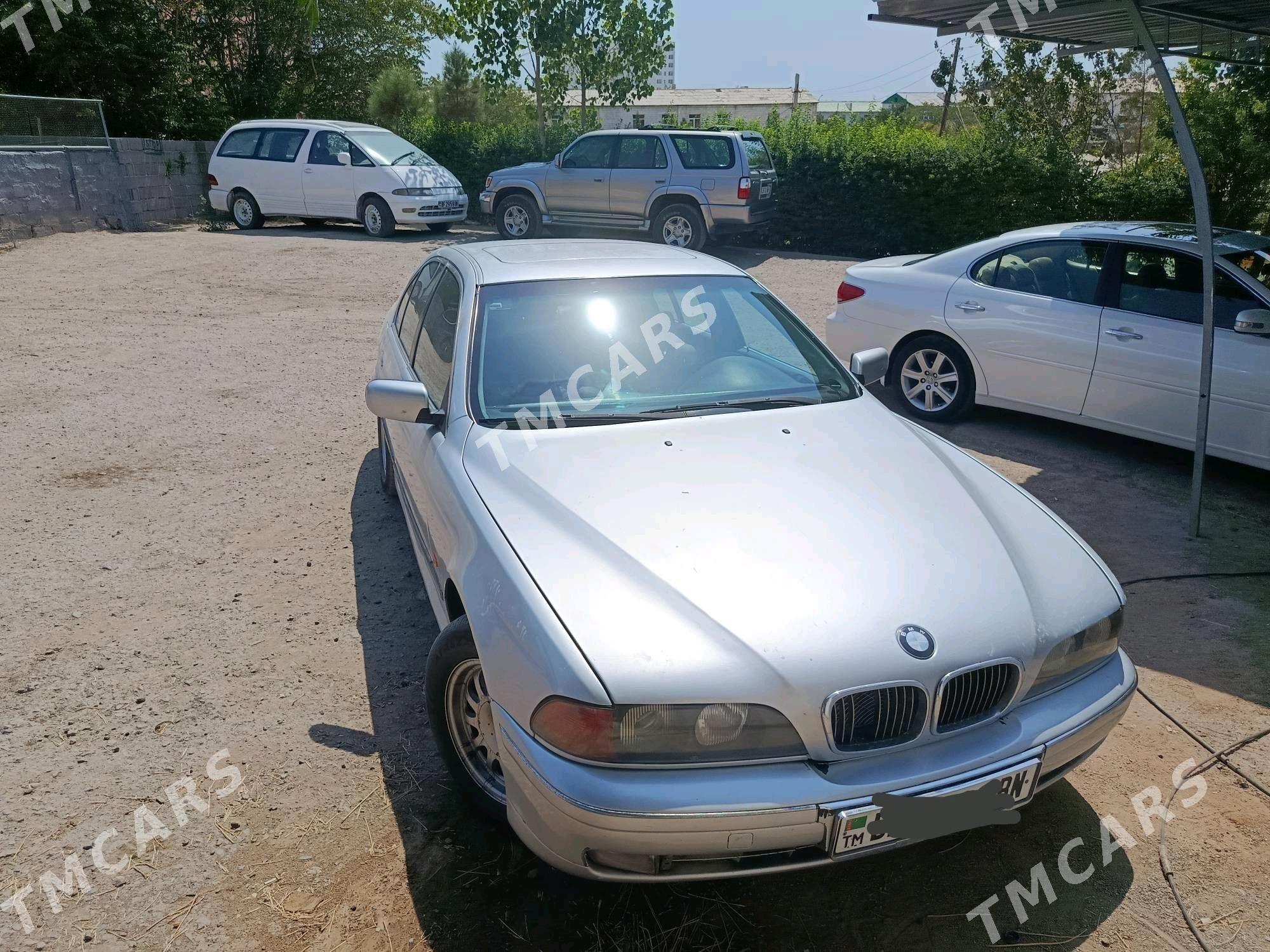 BMW E39 1998 - 95 000 TMT - Türkmenbaşy - img 2