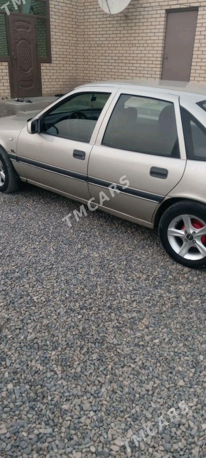 Opel Vectra 1991 - 35 000 TMT - Мары - img 4