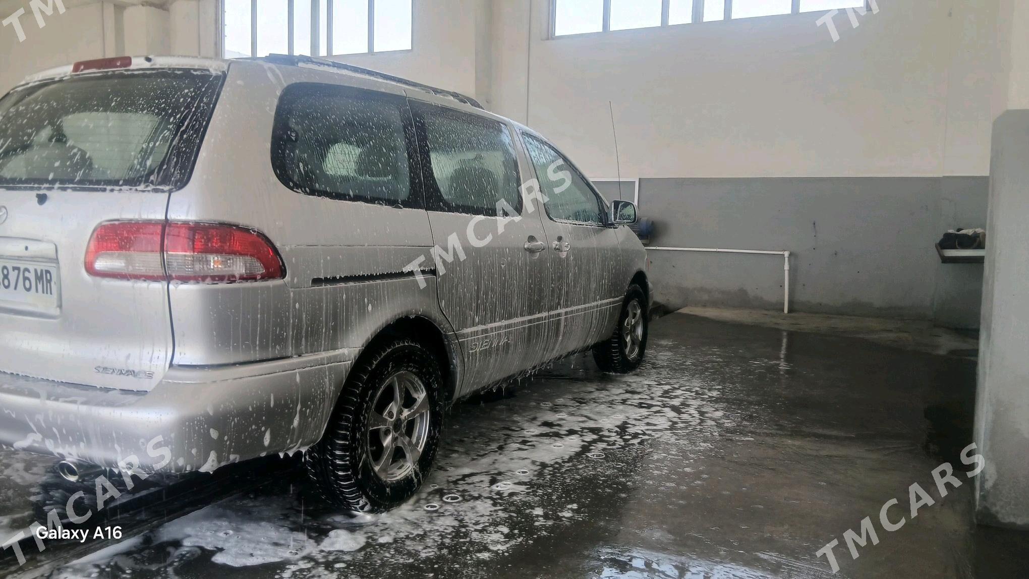 Toyota Sienna 2002 - 170 000 TMT - Мары - img 7