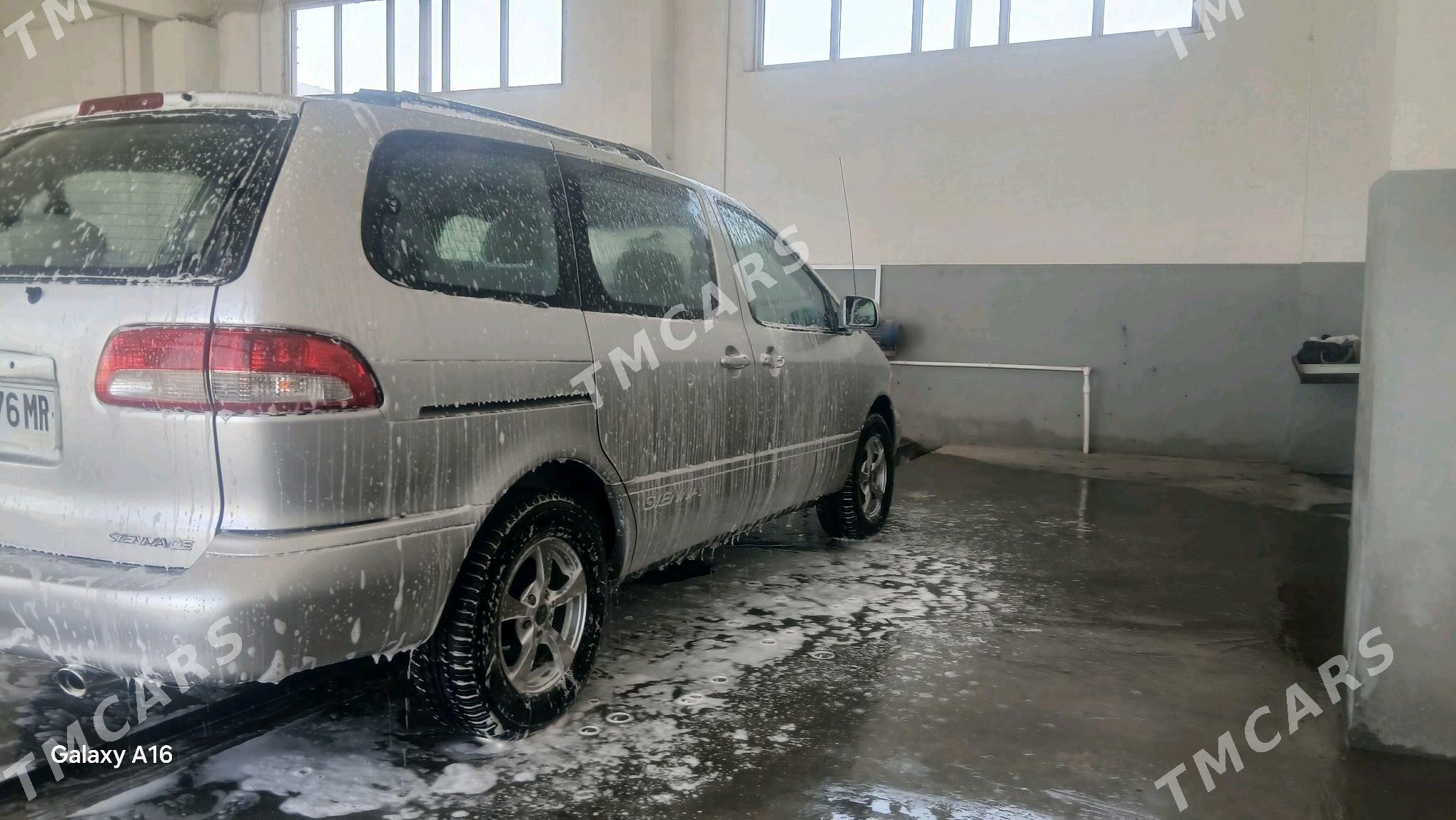 Toyota Sienna 2002 - 170 000 TMT - Мары - img 2
