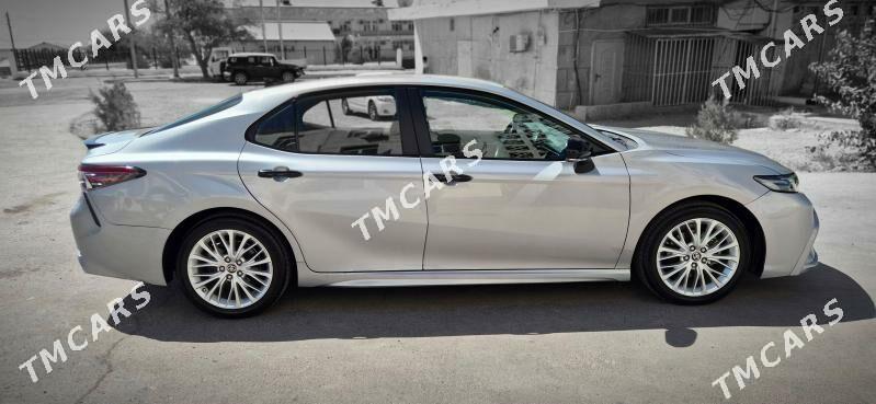 Toyota Camry 2021 - 305 000 TMT - Туркменбаши - img 3