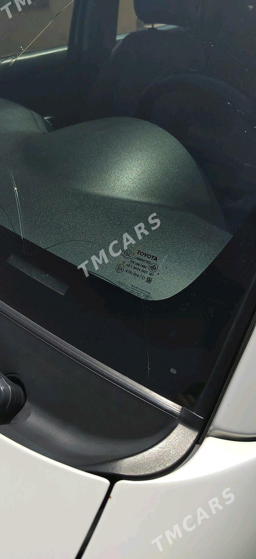 Toyota Hilux 2014 - 380 000 TMT - Ёлётен - img 3