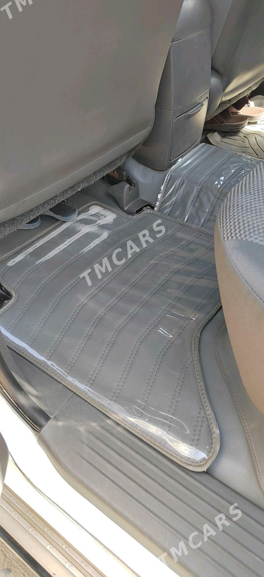 Toyota Hilux 2014 - 380 000 TMT - Ёлётен - img 5