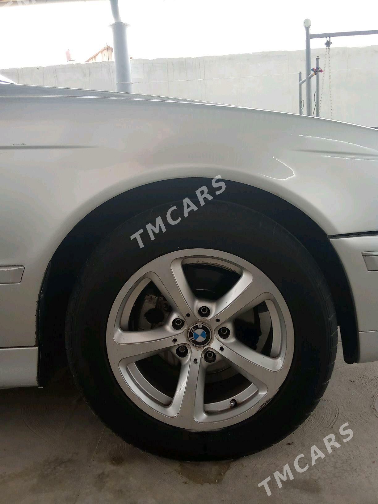 BMW 528 1997 - 88 000 TMT - Балканабат - img 5