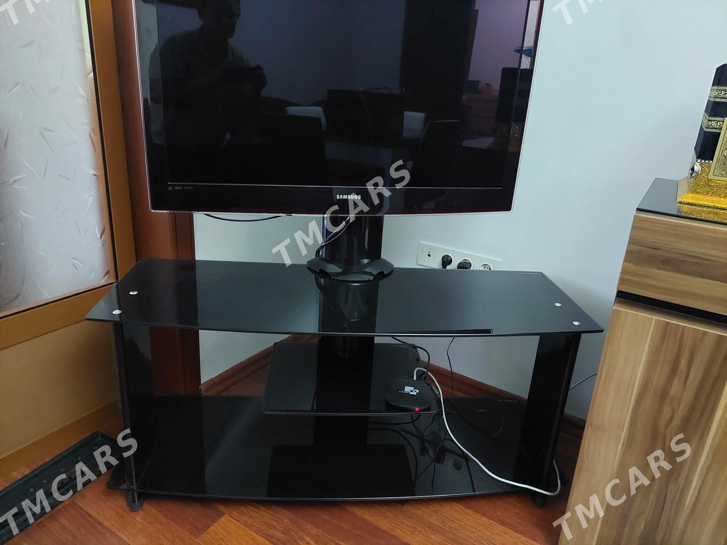 Telewozor podstawk - Howdan "W" - img 2