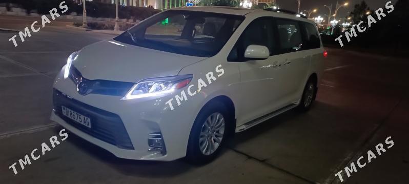Toyota Sienna 2017 - 432 000 TMT - Бедев - img 2