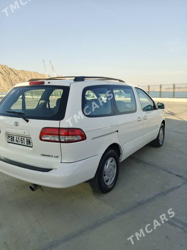 Toyota Sienna 2001 - 155 000 TMT - Туркменбаши - img 3