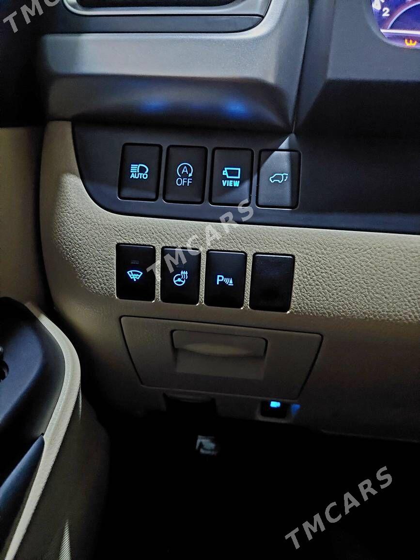 Toyota Highlander 2018 - 670 000 TMT - Бузмеин - img 8