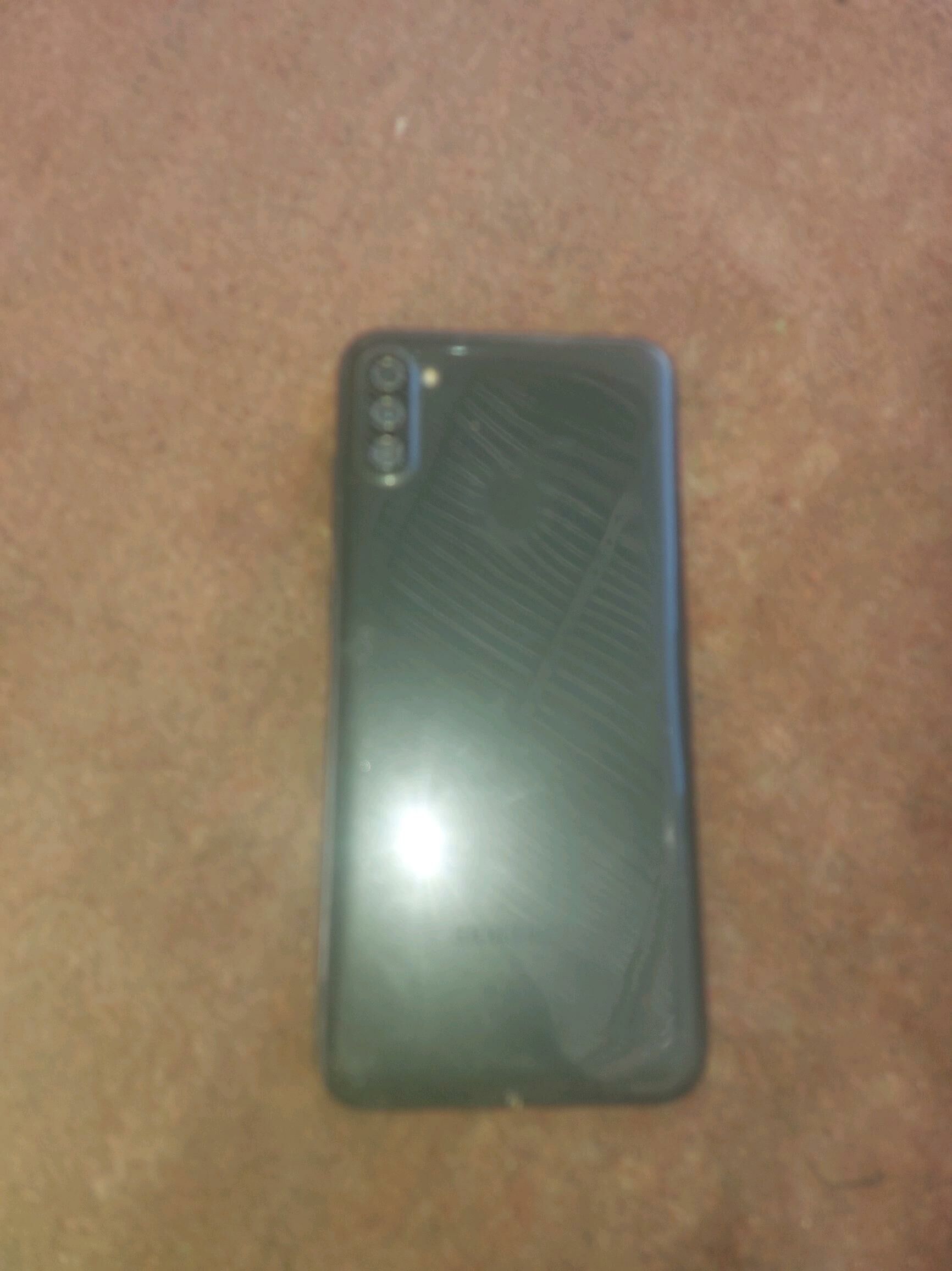 samsunik a11 - Бахарден - img 2