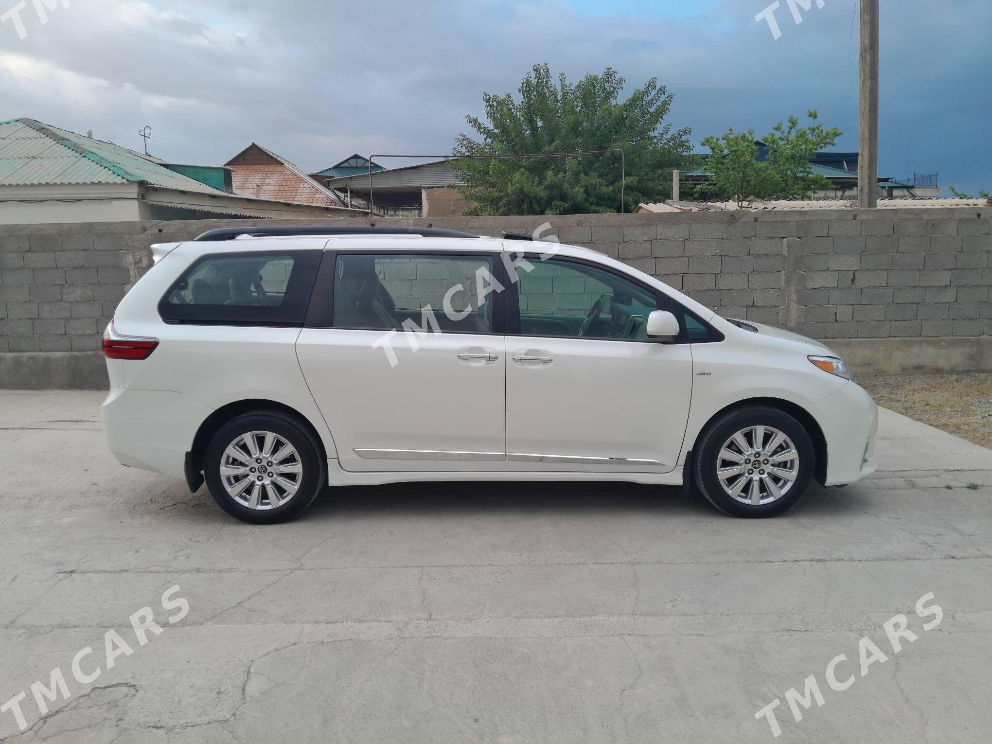 Toyota Sienna 2019 - 440 000 TMT - Ашхабад - img 2
