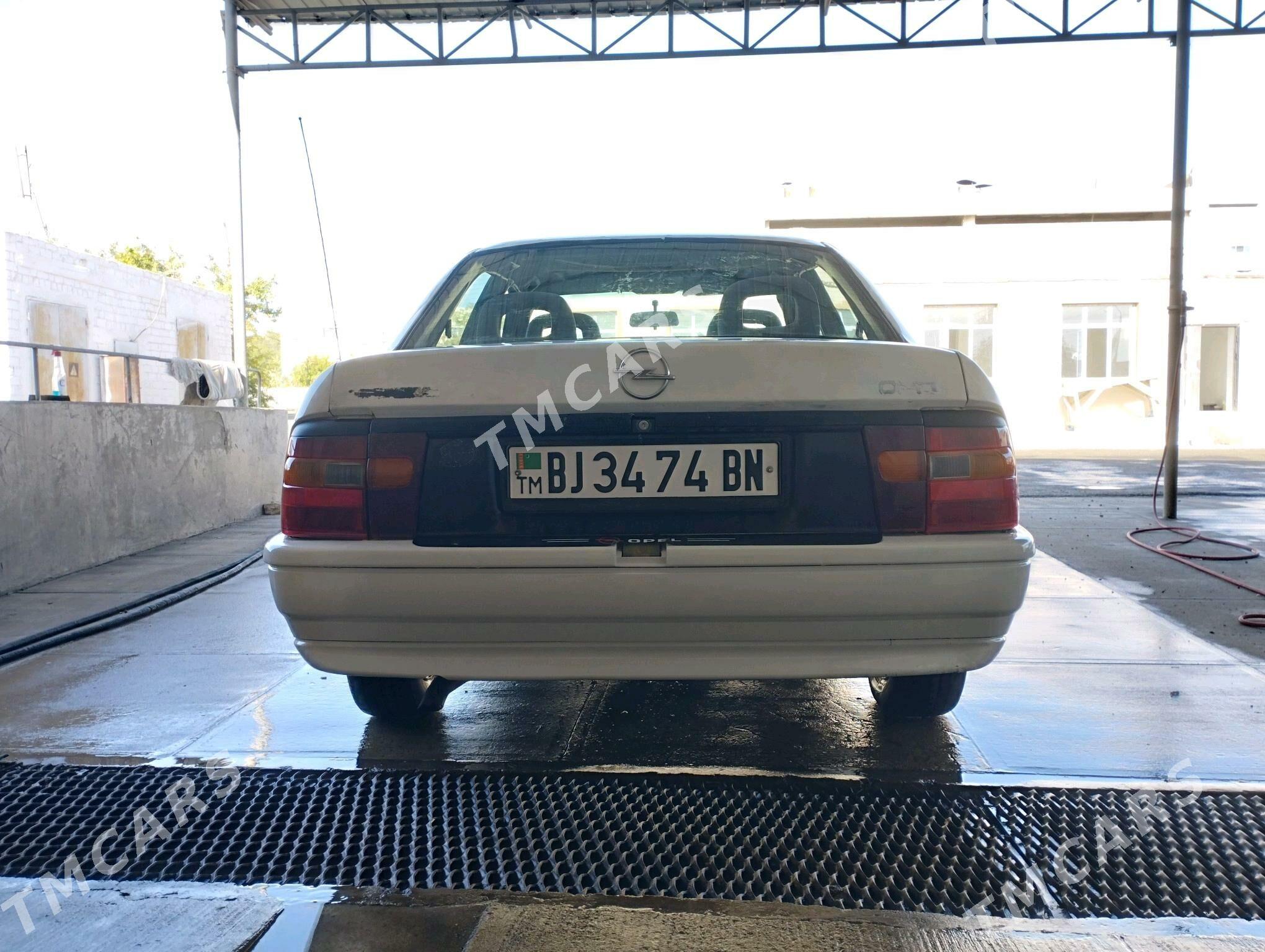 Opel Vectra 1990 - 25 000 TMT - Туркменбаши - img 8