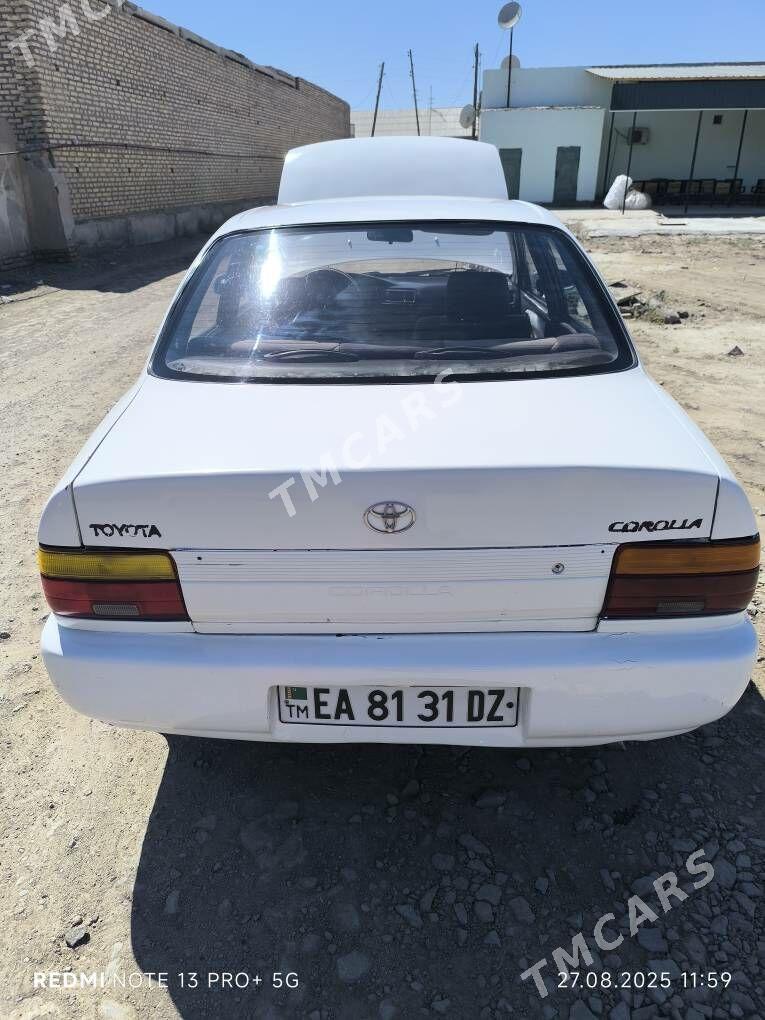 Toyota Corolla 1994 - 70 000 TMT - Кёнеургенч - img 1