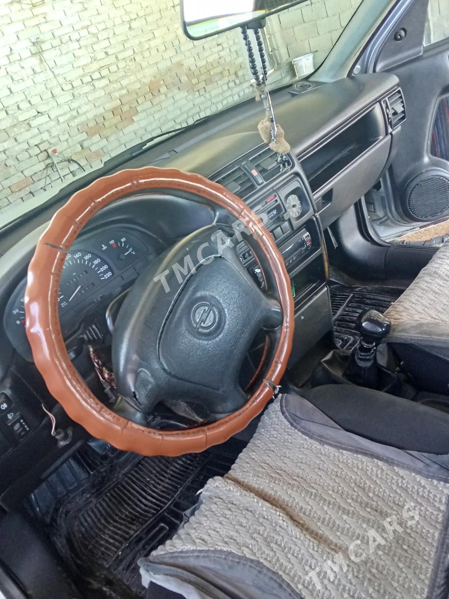 Opel Vectra 1994 - 40 000 TMT - Garagum etraby - img 3
