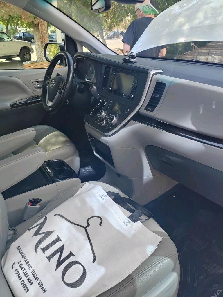 Toyota Sienna 2019 - 450 000 TMT - 4 мкр - img 9