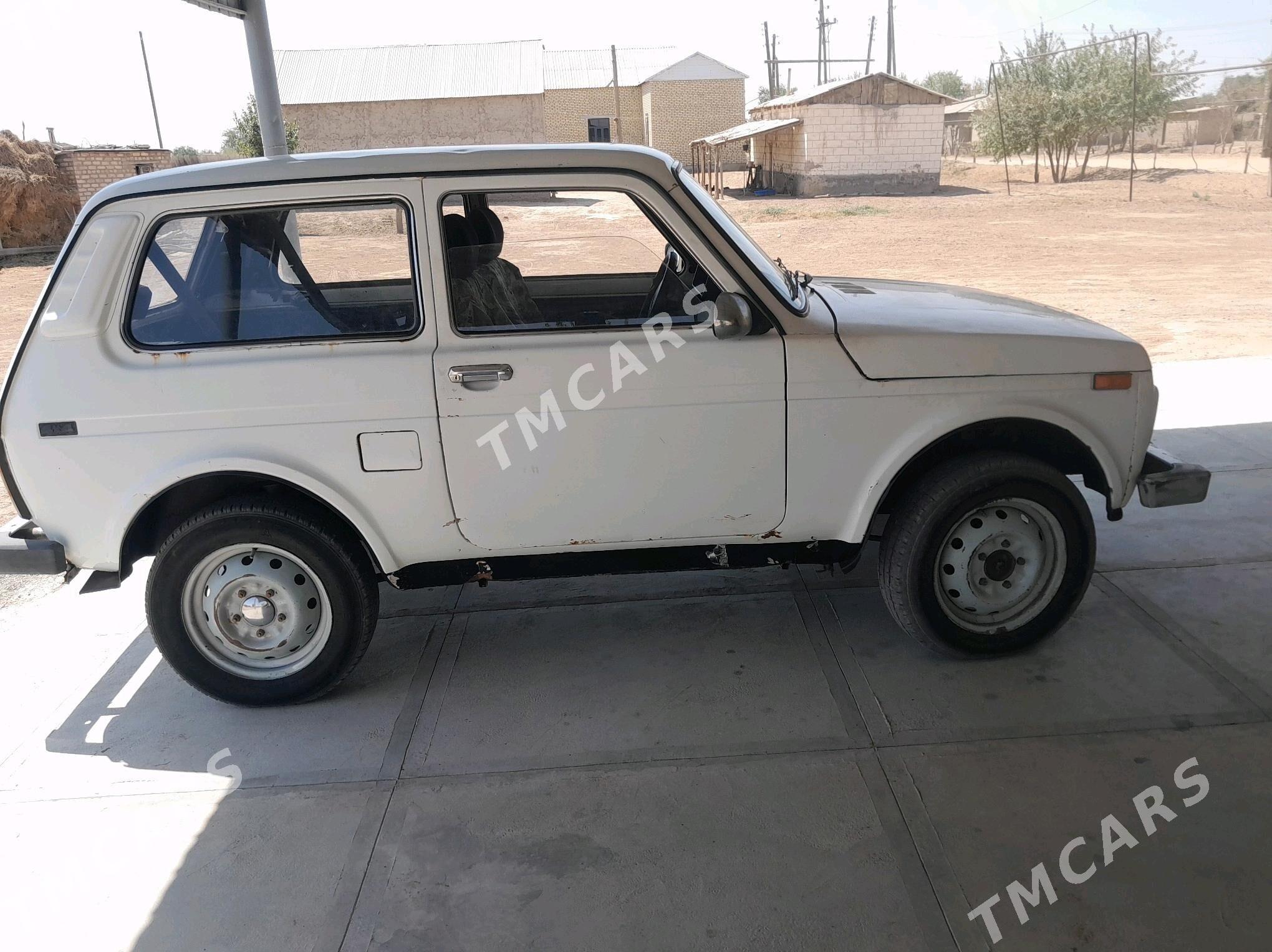 Lada Niva 2001 - 28 000 TMT - Babadaýhan - img 4